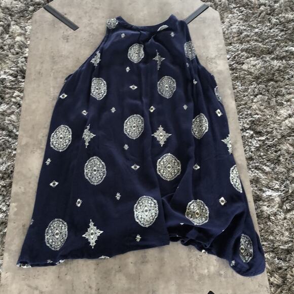 Hi-Low Blue and White Tunic Top - S - Picture 3 of 6